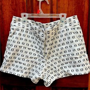Size 8 women’s Ann Taylor Loft shorts in white with black embroidery